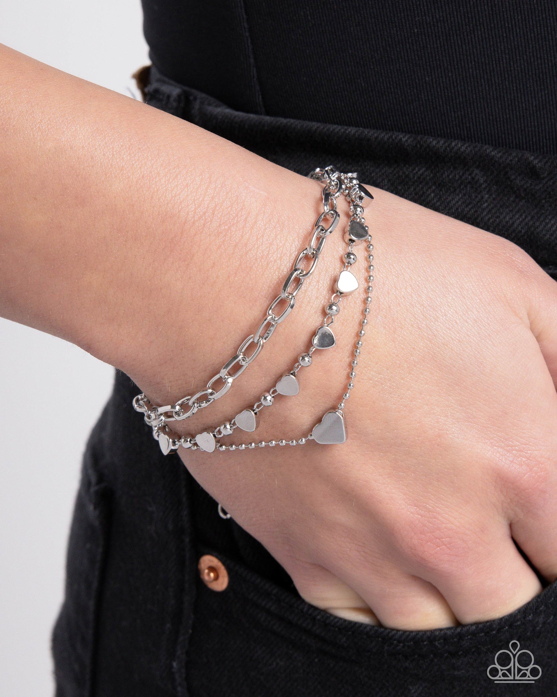 Endearing Ending - silver - Paparazzi bracelet