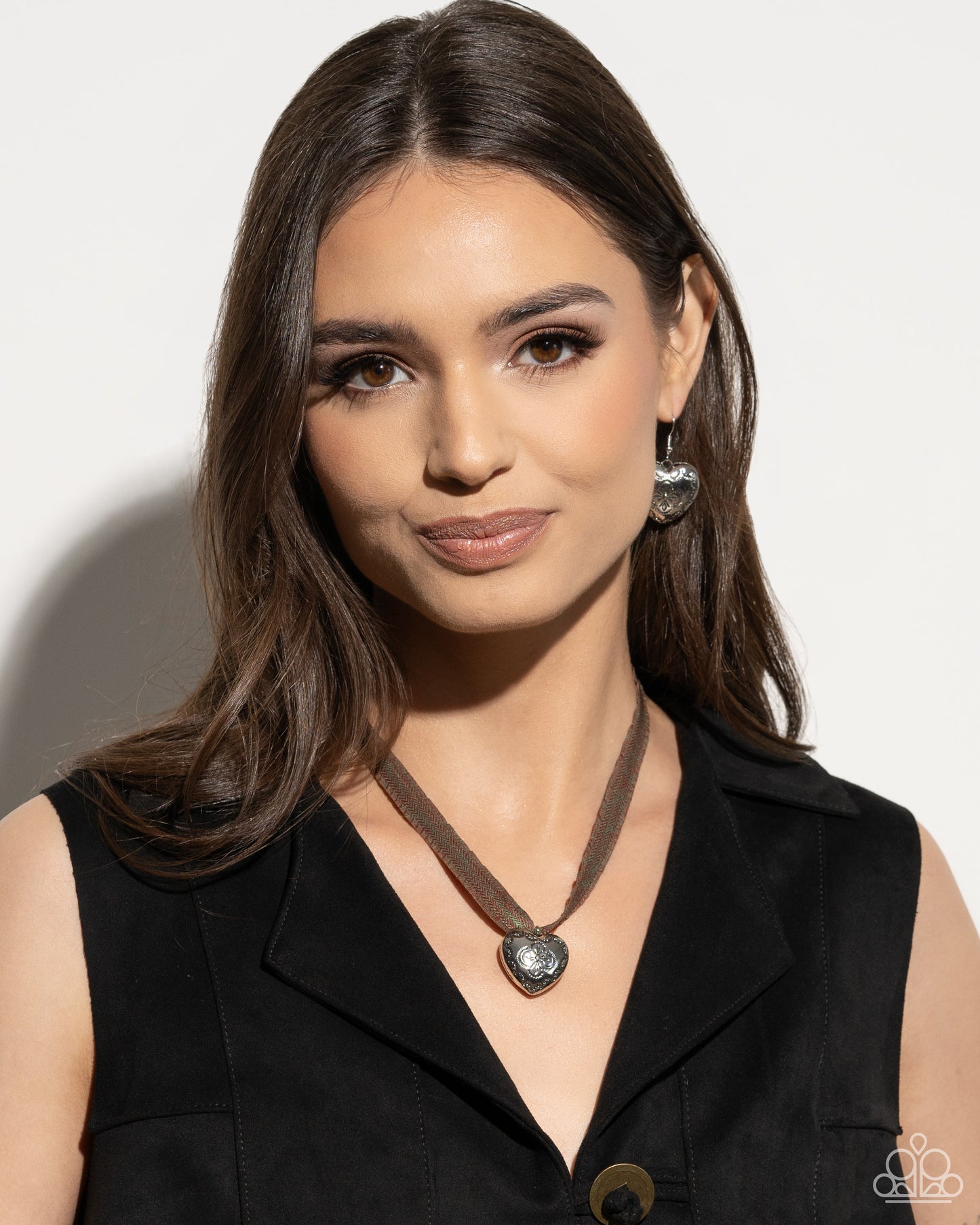 Engraved Excitement - silver - Paparazzi earrings