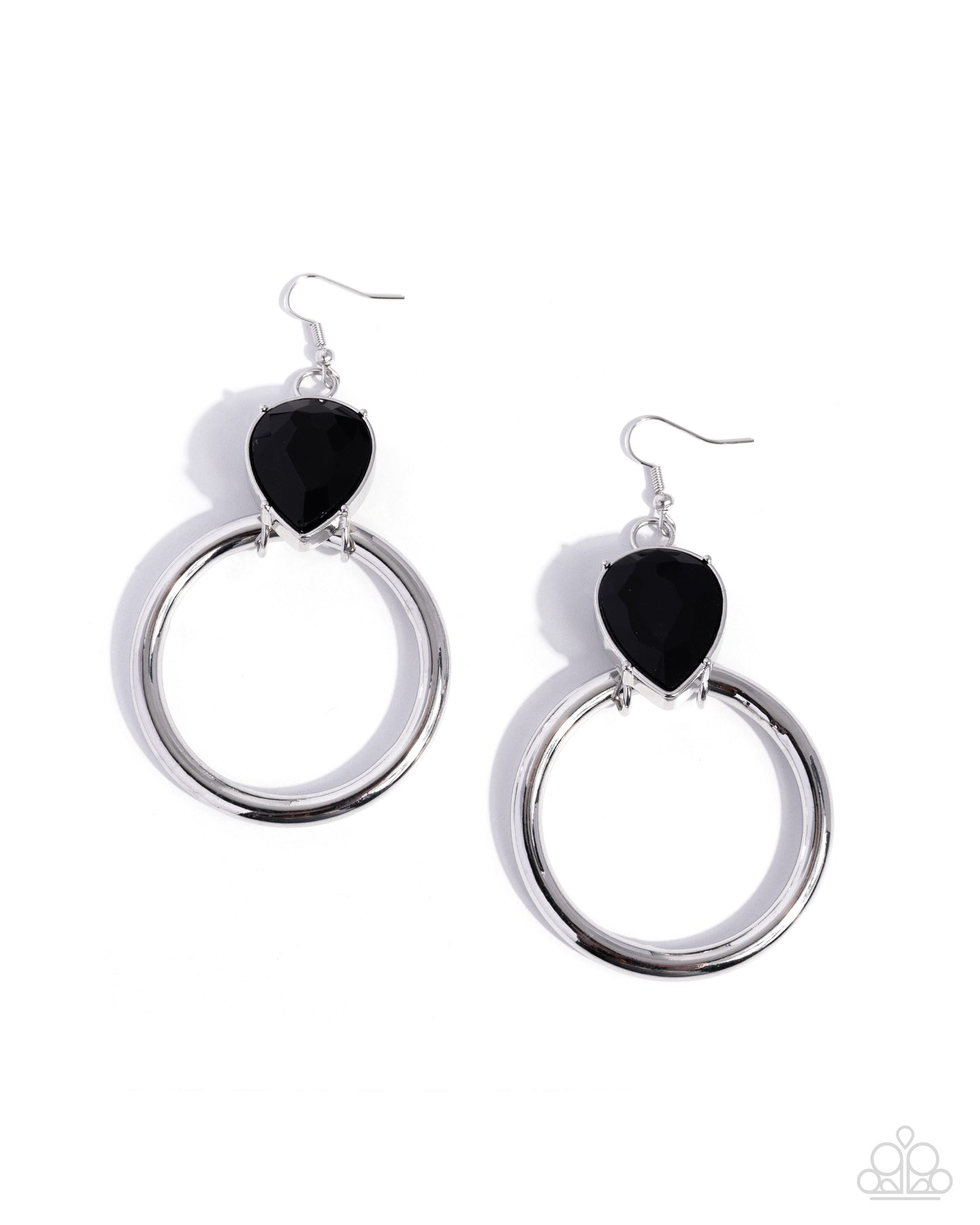 Enjoyable Elegance - black - Paparazzi earrings