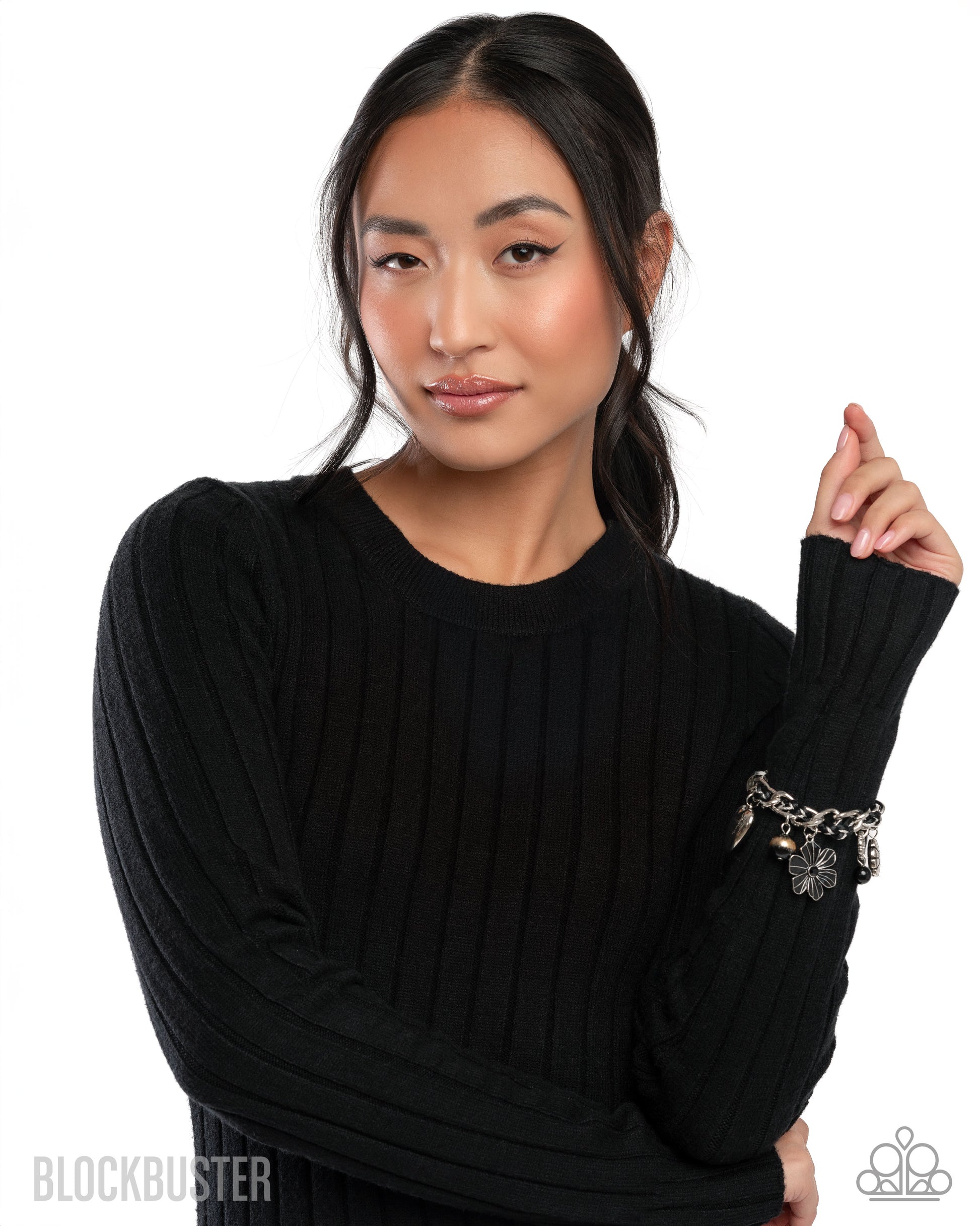 Equally Enchanted - black - Paparazzi bracelet