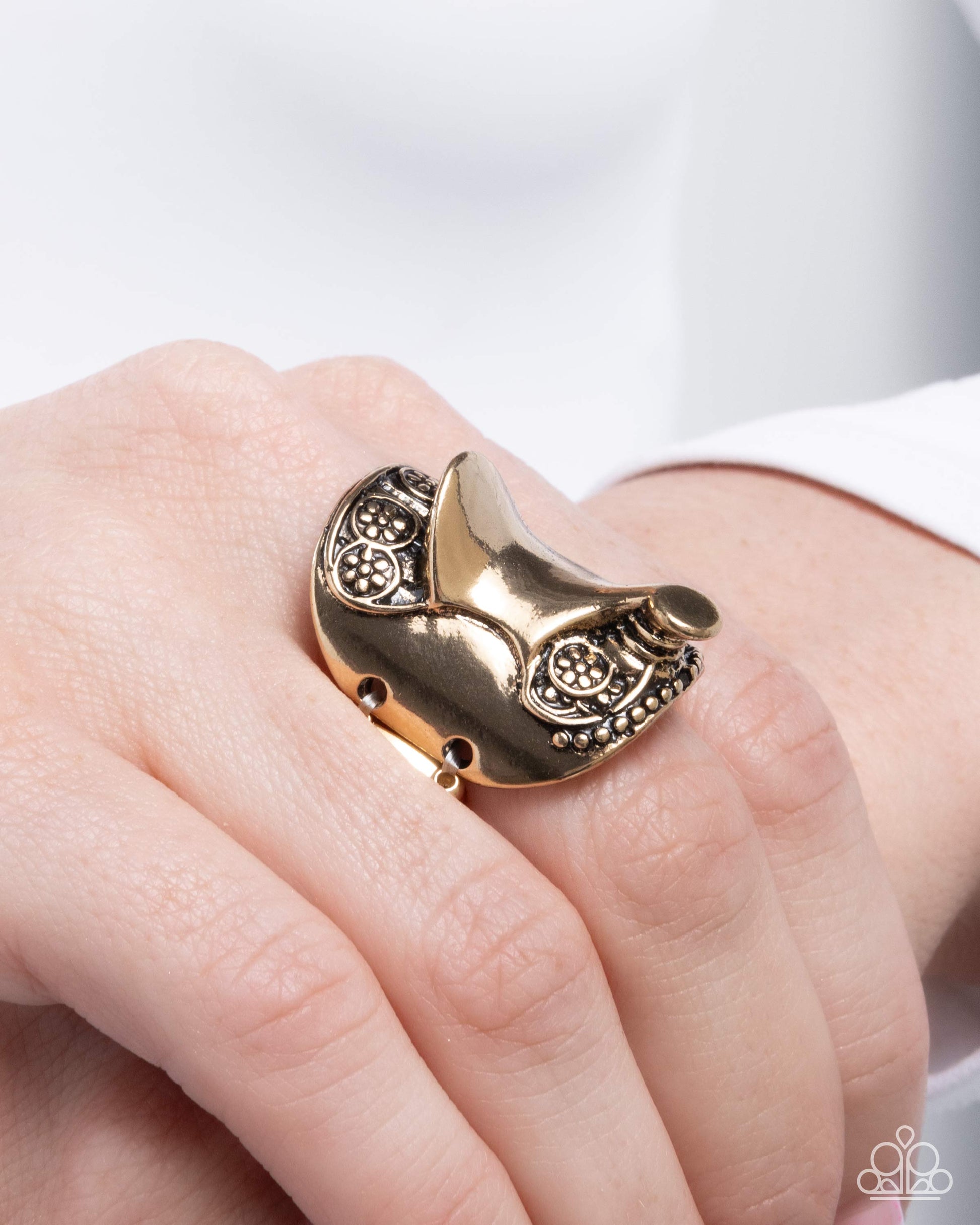 Equestrian Elegance - gold - Paparazzi ring