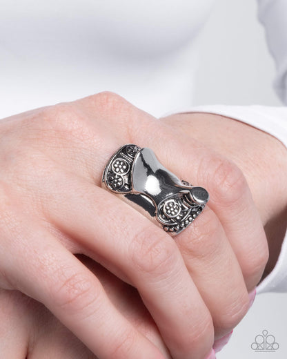 Equestrian Elegance - silver - Paparazzi ring