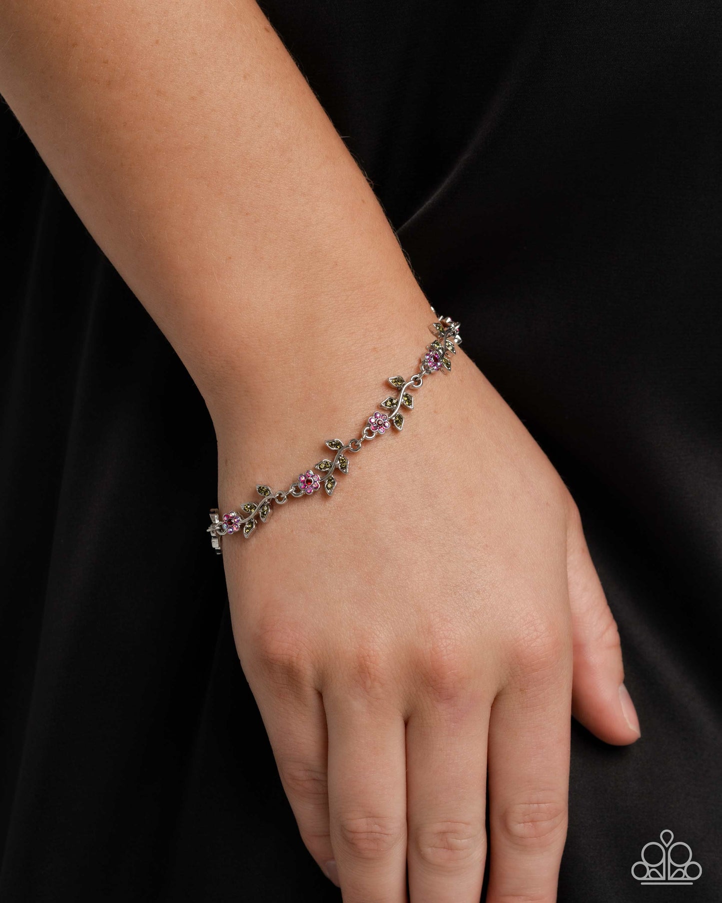 Estate Mood - red - Paparazzi complete set