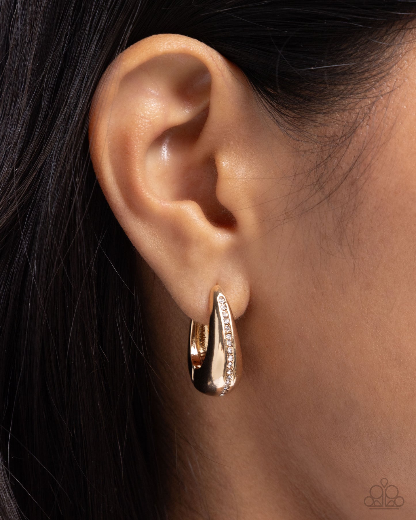 Executive Mansion - gold - Paparazzi earrings