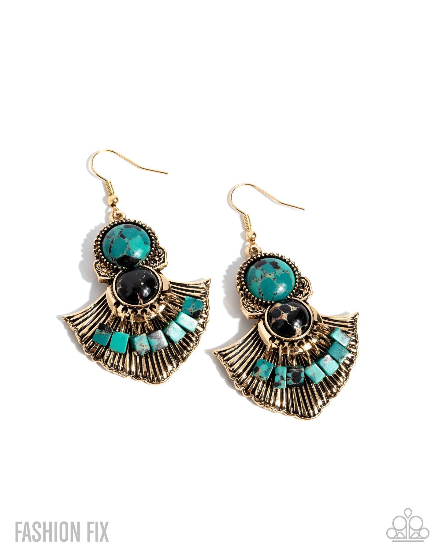 Expecting Adventure - green - Paparazzi earrings