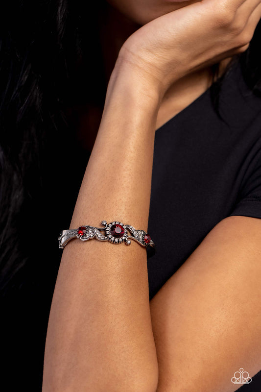 Expert Elegance - red - Paparazzi bracelet