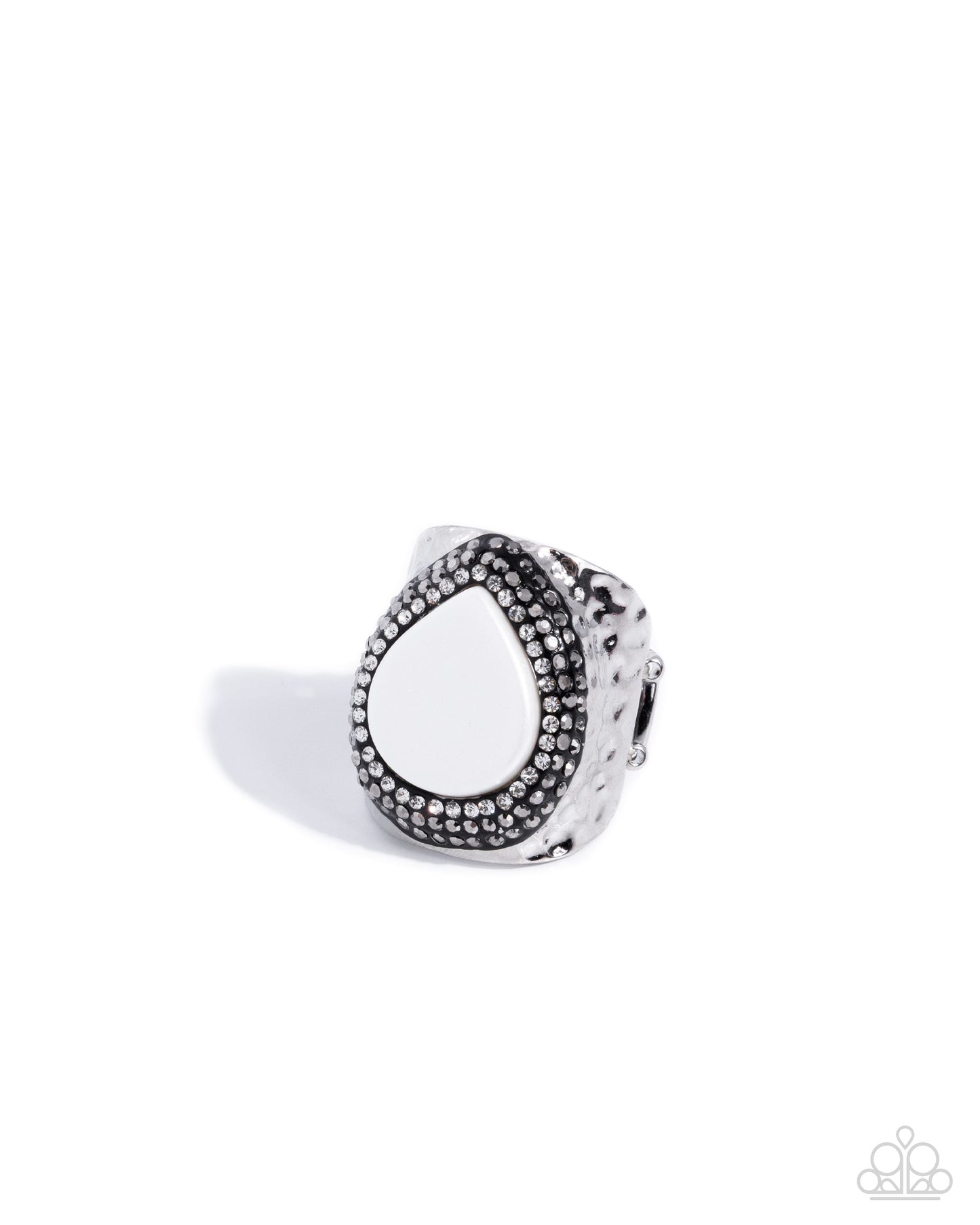 Extroverted Envy - white - Paparazzi ring