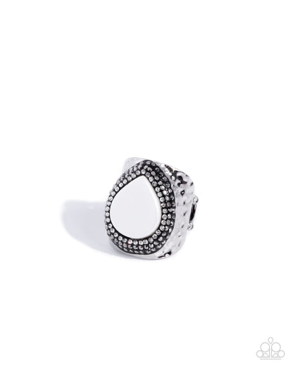 Extroverted Envy - white - Paparazzi ring
