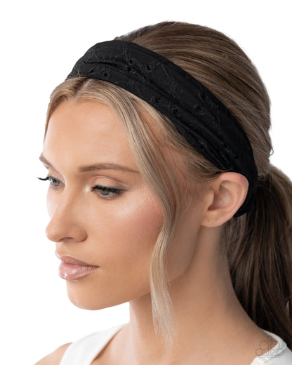 Eyelet Elegance - black - Paparazzi headband