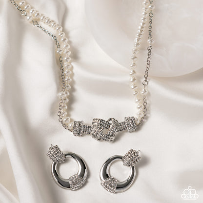 Fiercely 5th Avenue Complete Look - May 2026 - Paparazzi Accessories Trend Blend