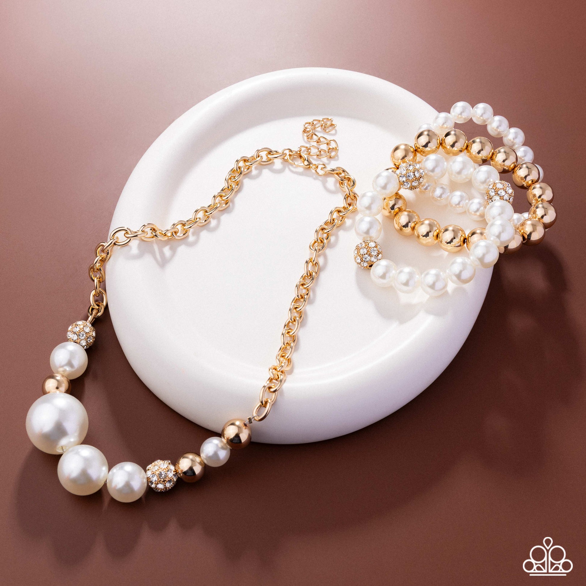 Fiercely 5th Avenue Complete Look - November 2025 - Paparazzi Accessories Trend Blend