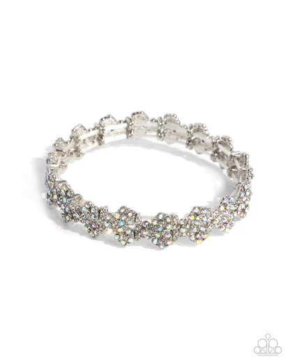 FLOWER Hungry - white - Paparazzi bracelet