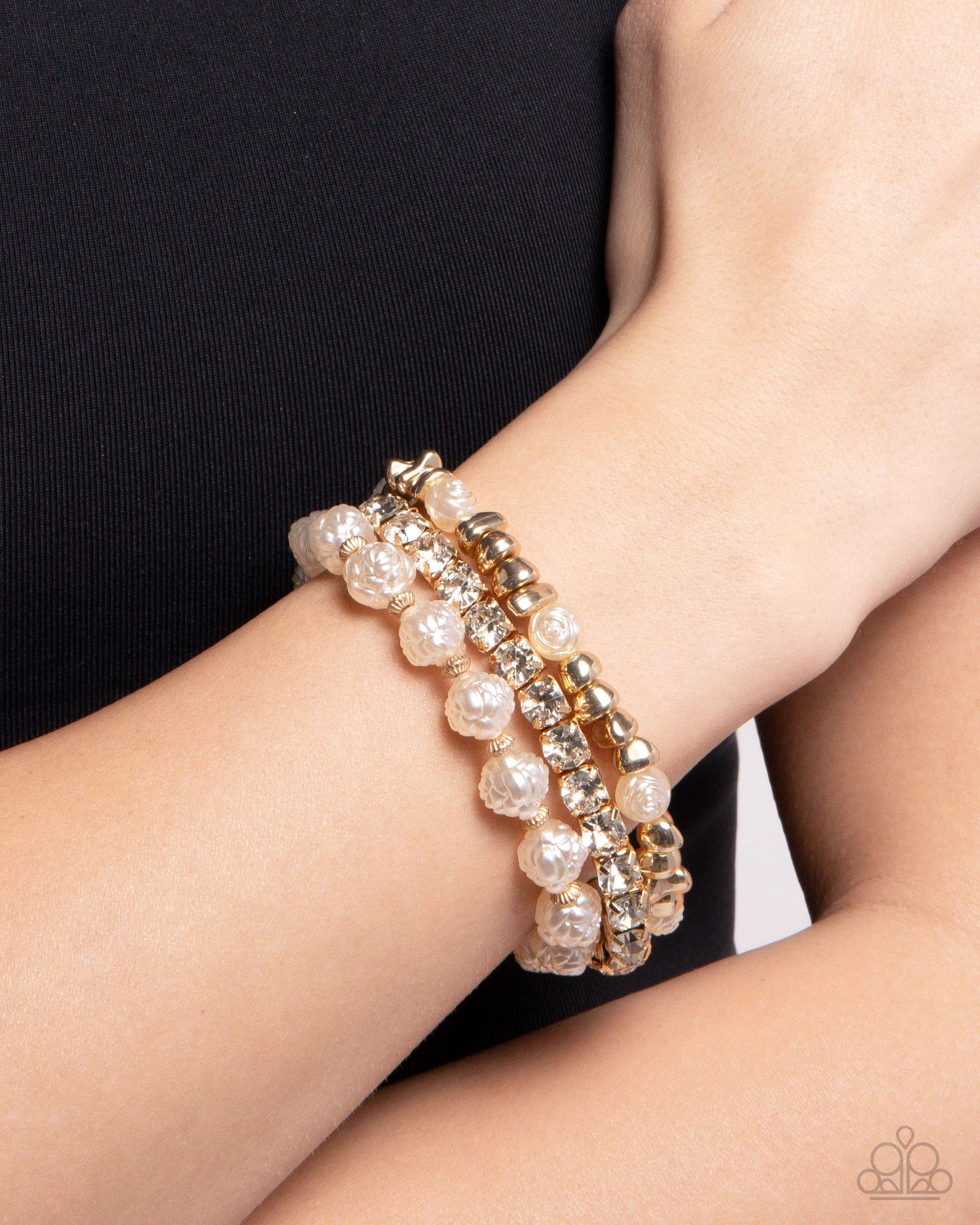 Fair Florals - gold - Paparazzi bracelet