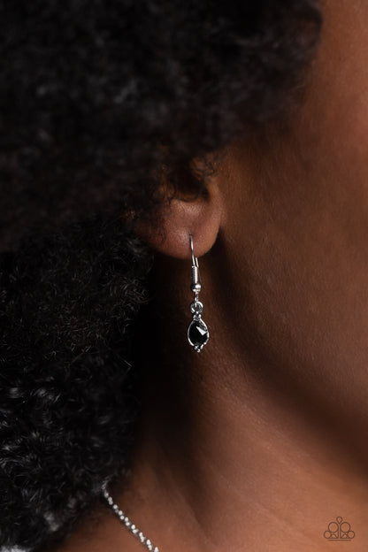 Fairy Light Fashion - black - Paparazzi necklace