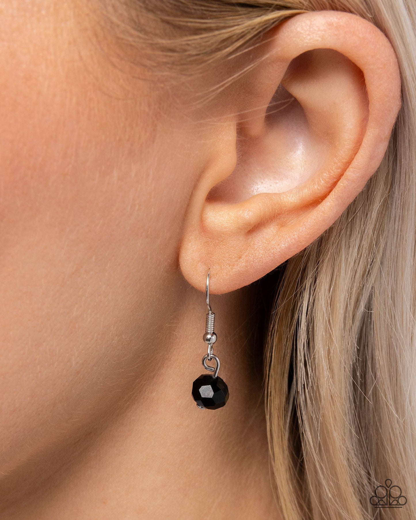 Falling Slowly - black - Paparazzi necklace