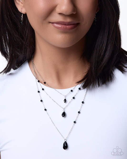 Famous Facets - black - Paparazzi necklace