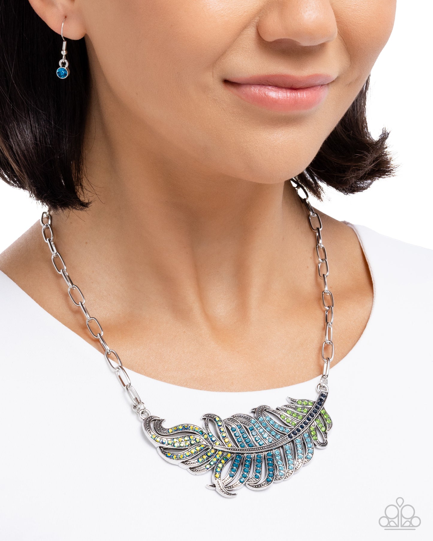 Fancy Feather - blue - Paparazzi necklace
