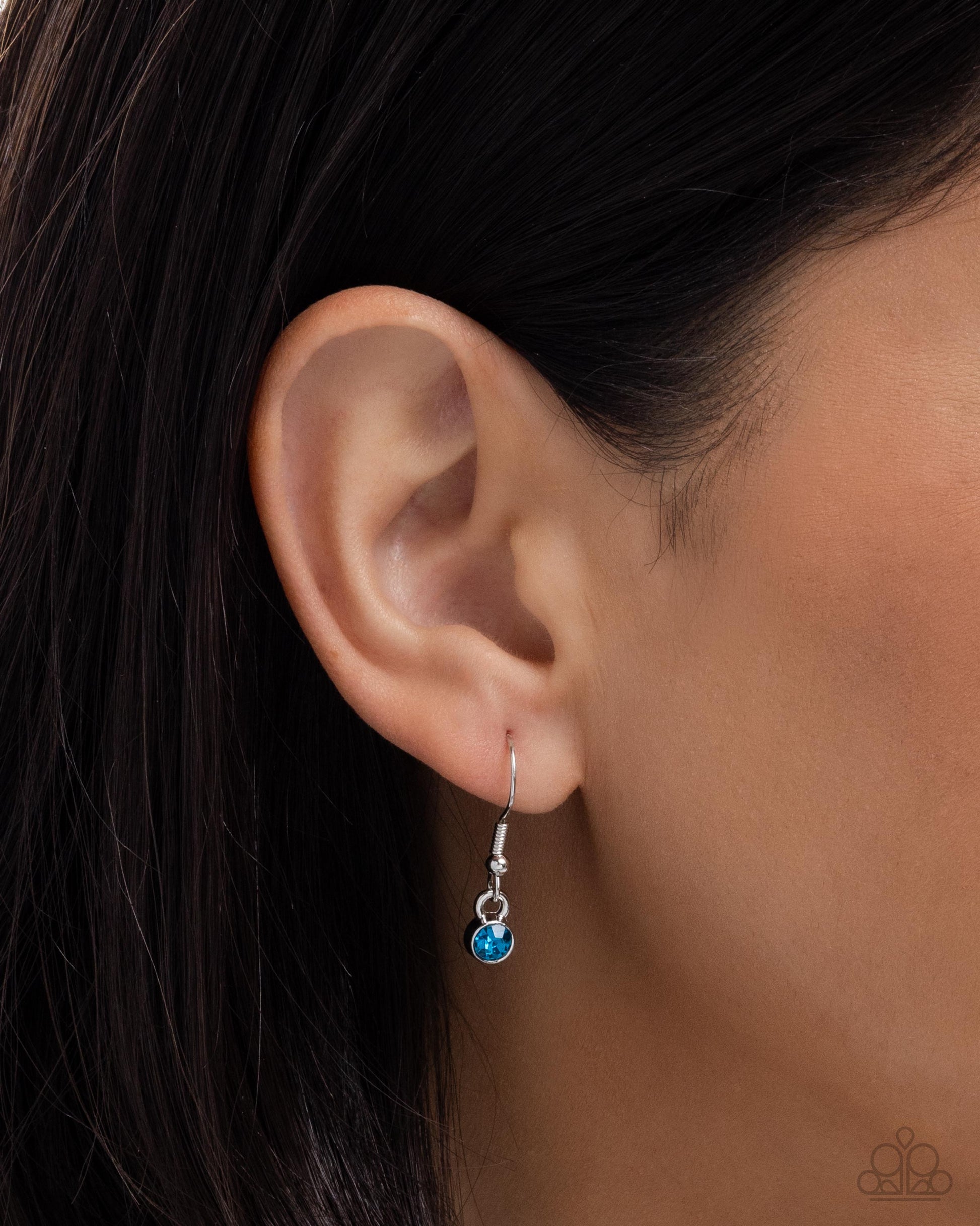 Fancy Feather - blue - Paparazzi necklace