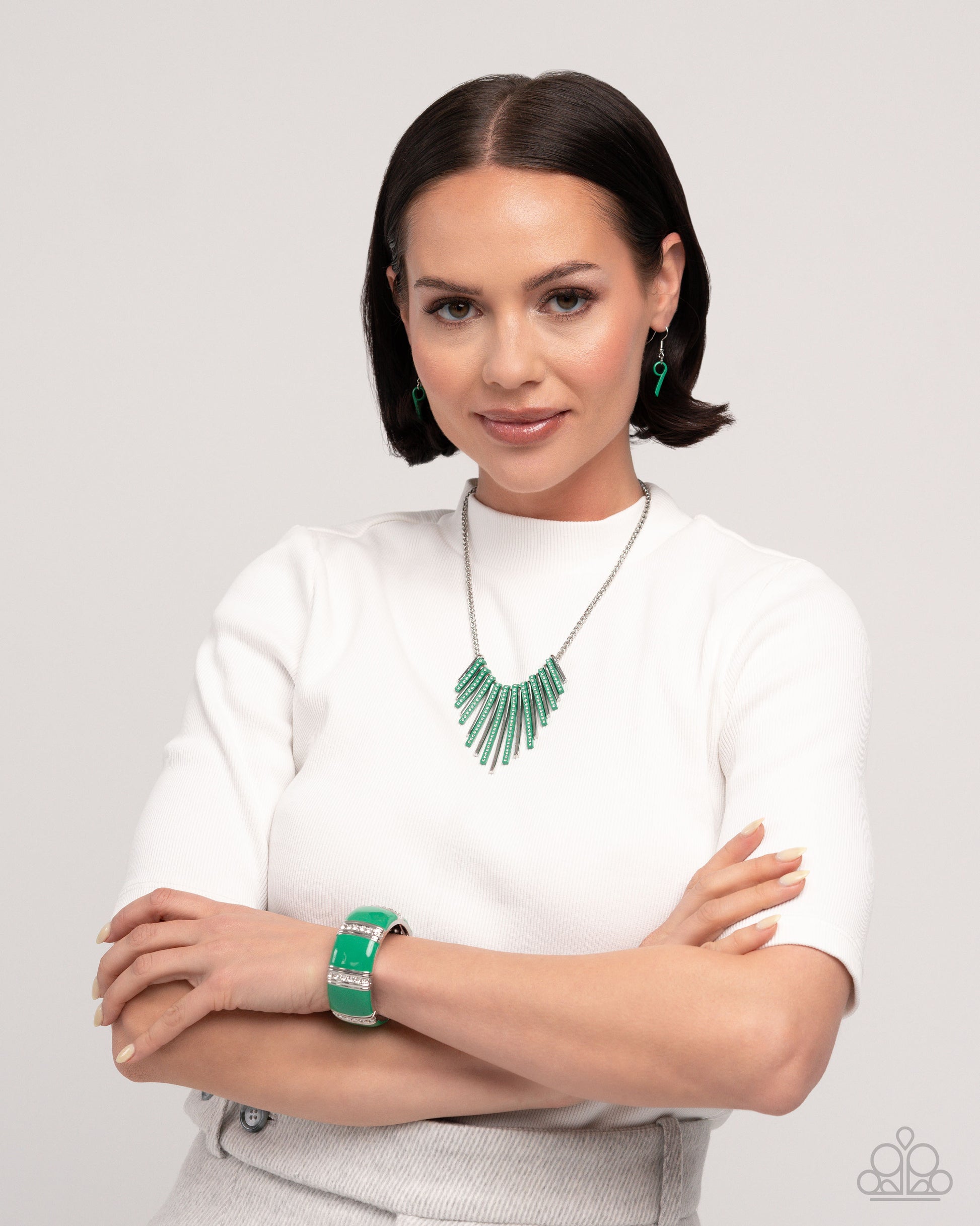 Fashionable Cameo - green - Paparazzi complete set