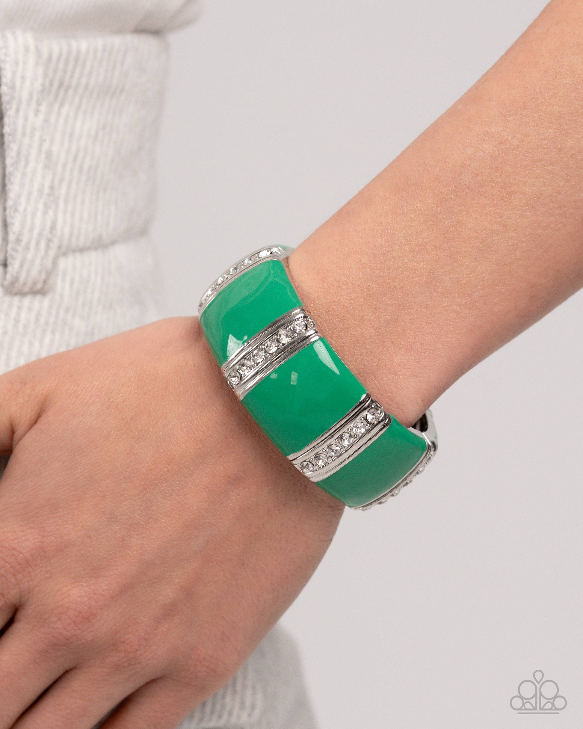 Colored Cameo - green - Paparazzi bracelet
