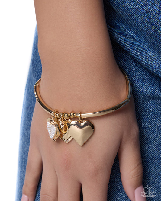Fashionable Family - gold - Paparazzi bracelet