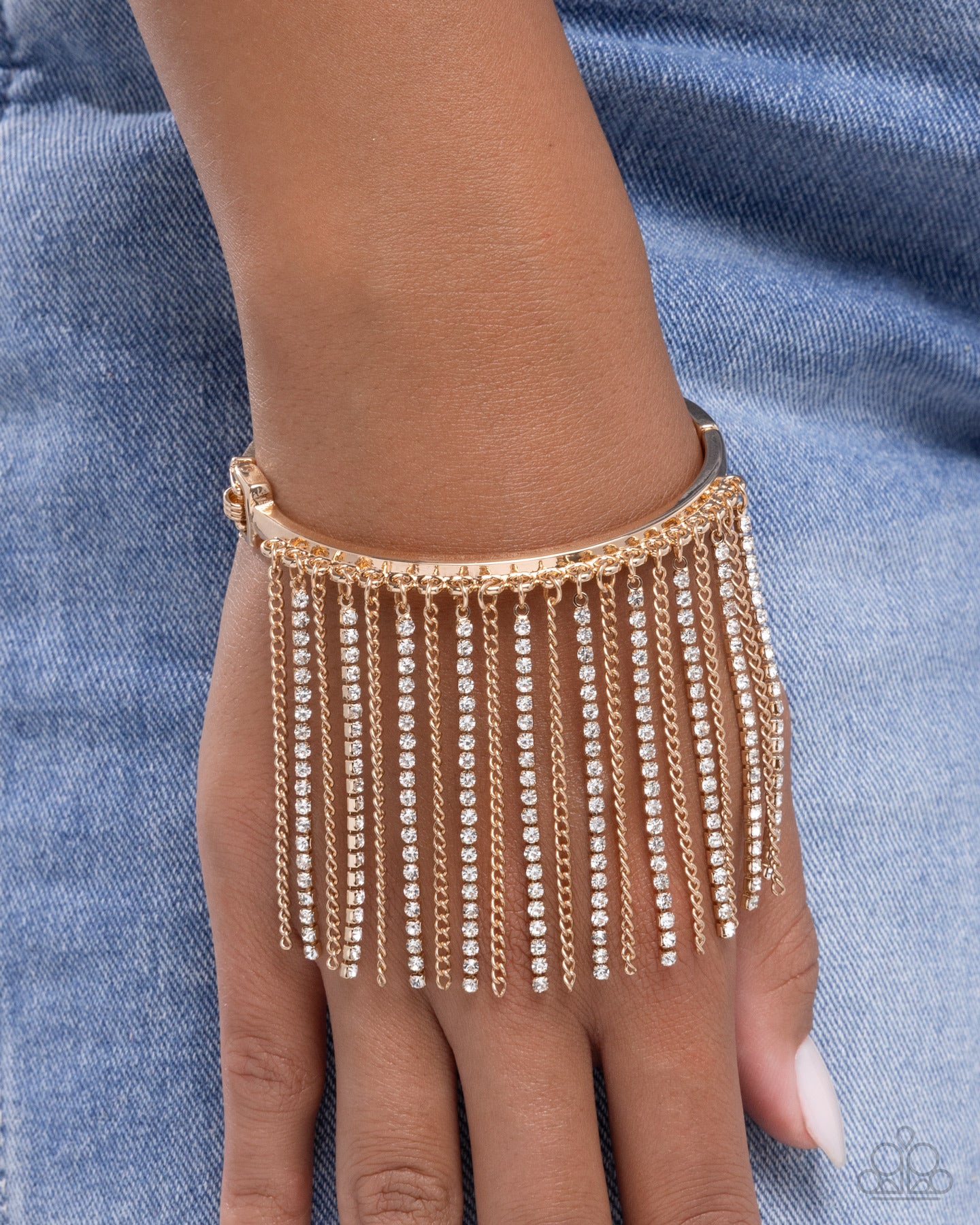 Fatal Fringe - gold - Paparazzi bracelet