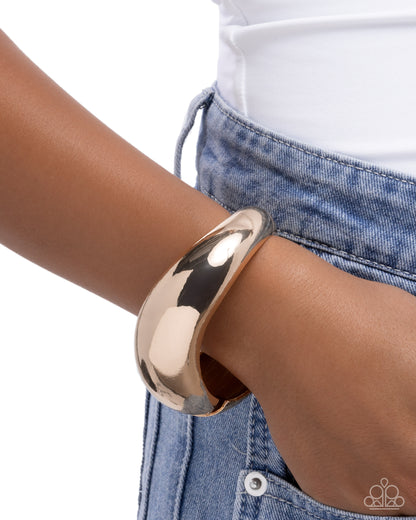 Fearless Fame - gold - Paparazzi bracelet