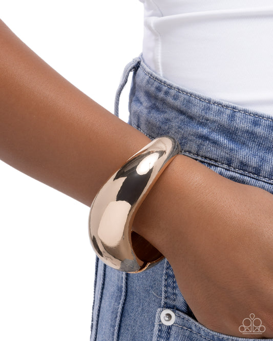 Fearless Fame - gold - Paparazzi bracelet