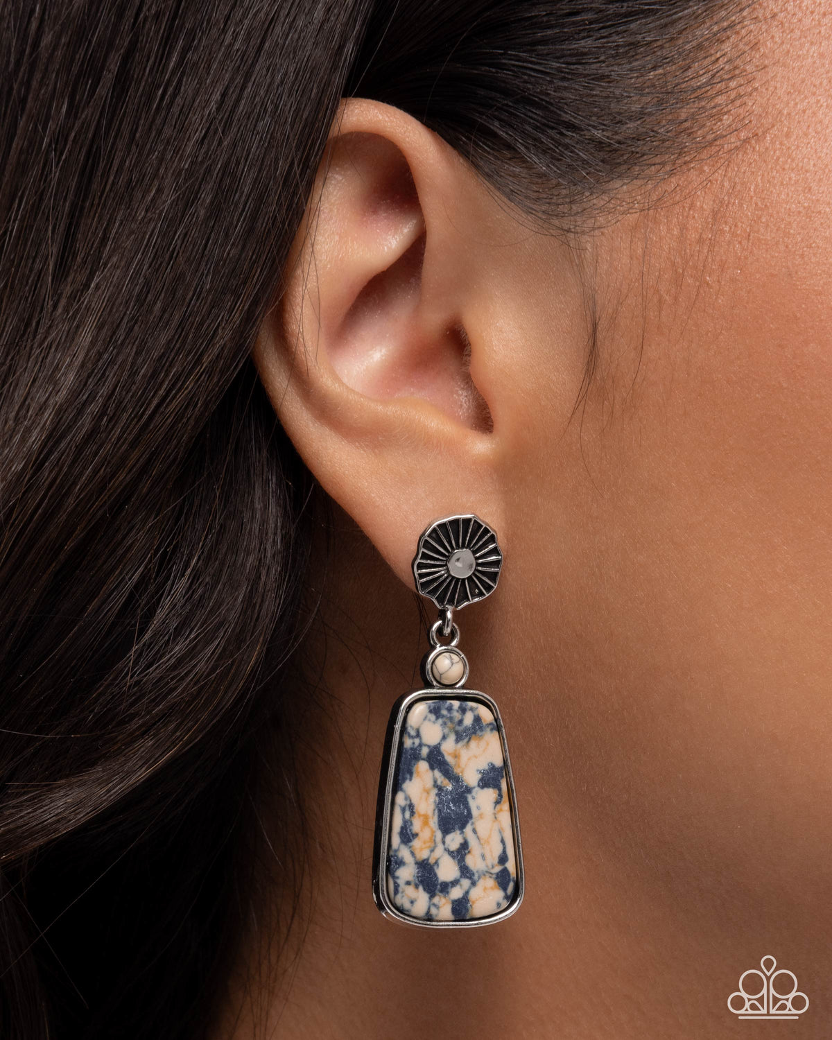 Fearless Freefall - black - Paparazzi earrings