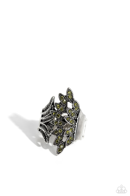 Fearlessly Feathered - green - Paparazzi ring