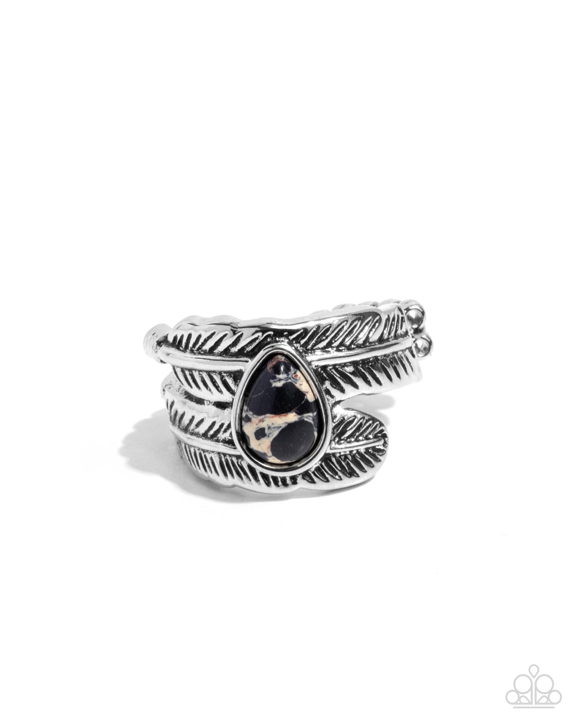 Feathered Feature - black - Paparazzi ring
