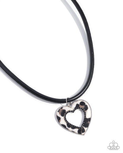 Ferocious Flirt - black - Paparazzi necklace