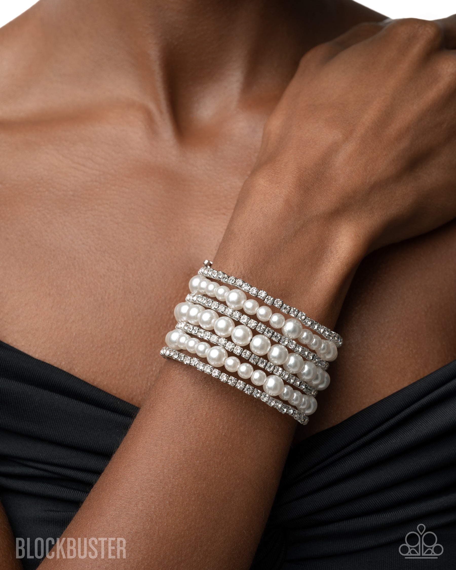 Finalized Flair - white - Paparazzi bracelet – JewelryBlingThing