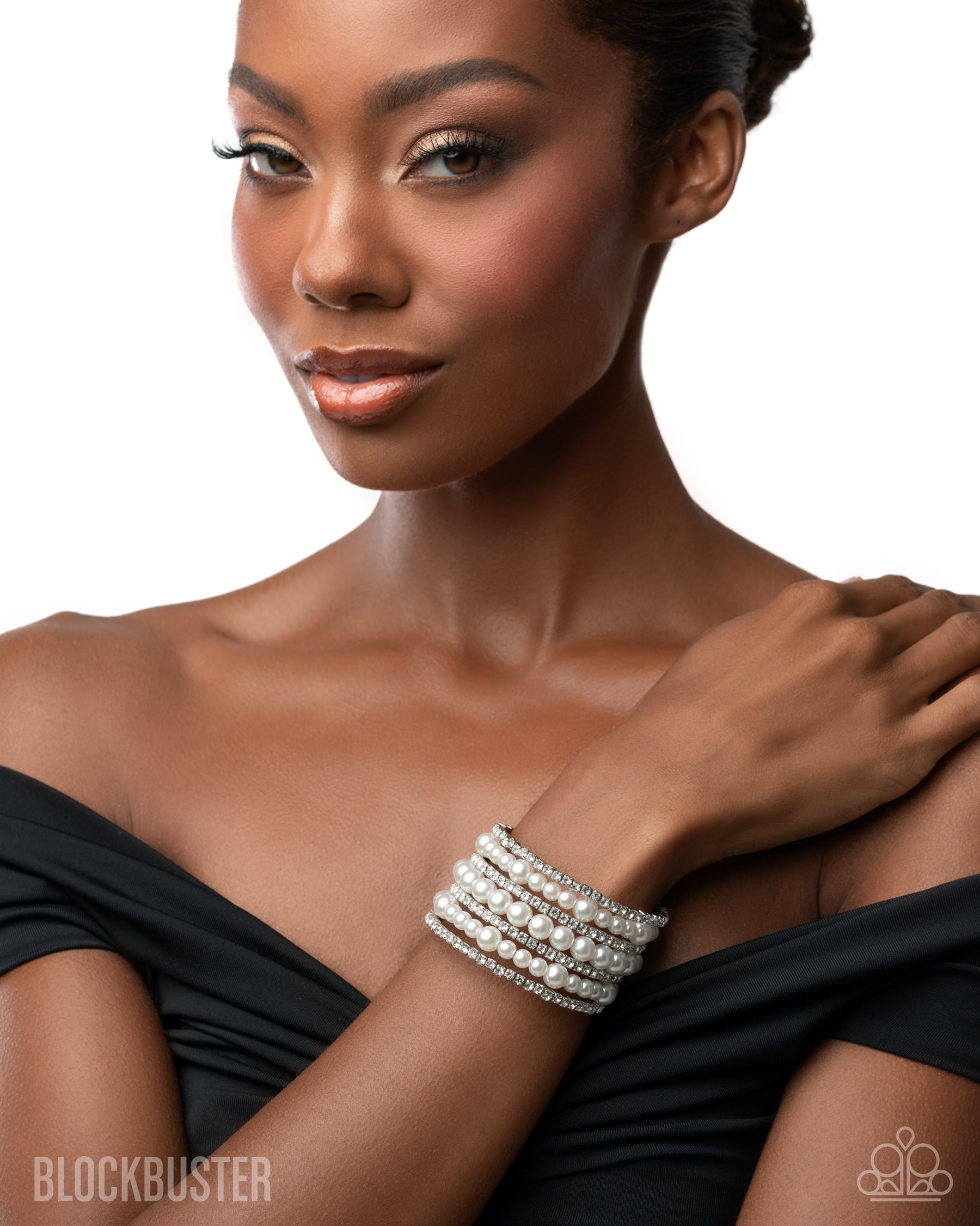 Finalized Flair - white - Paparazzi bracelet – JewelryBlingThing
