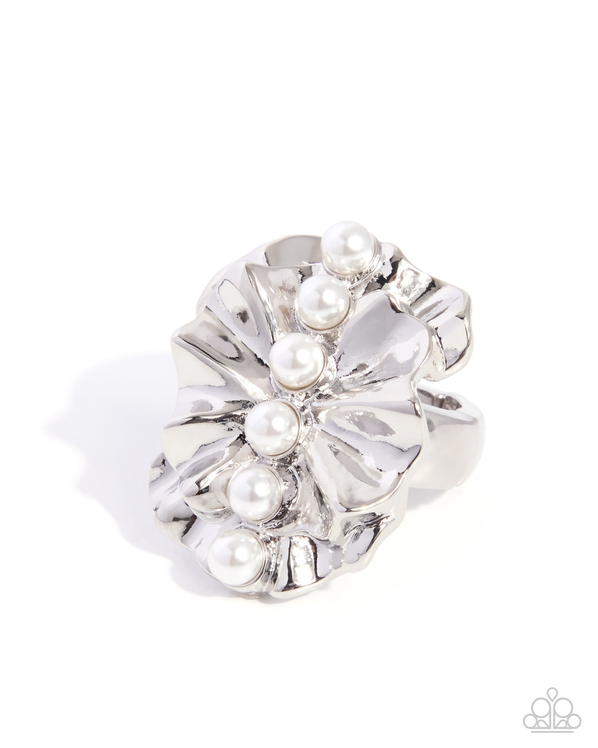 Flared Freestyle - white - Paparazzi ring