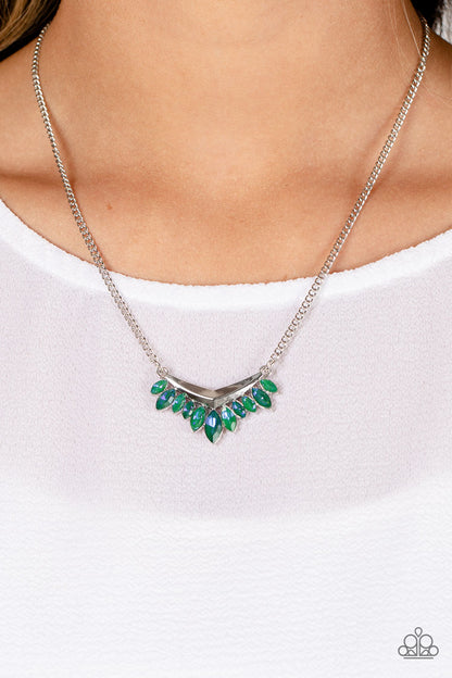 Flash of Fringe - green - Paparazzi necklace