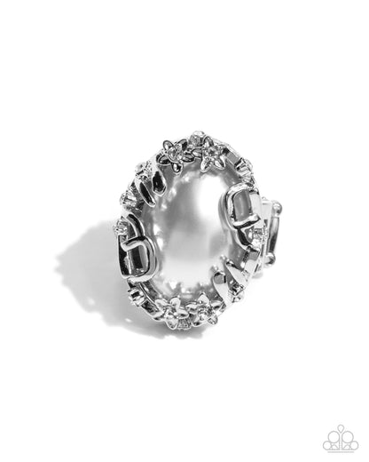 Flashy Frenzy - white - Paparazzi ring