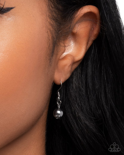 Flattery Will Get You Everywhere - black - Paparazzi necklace