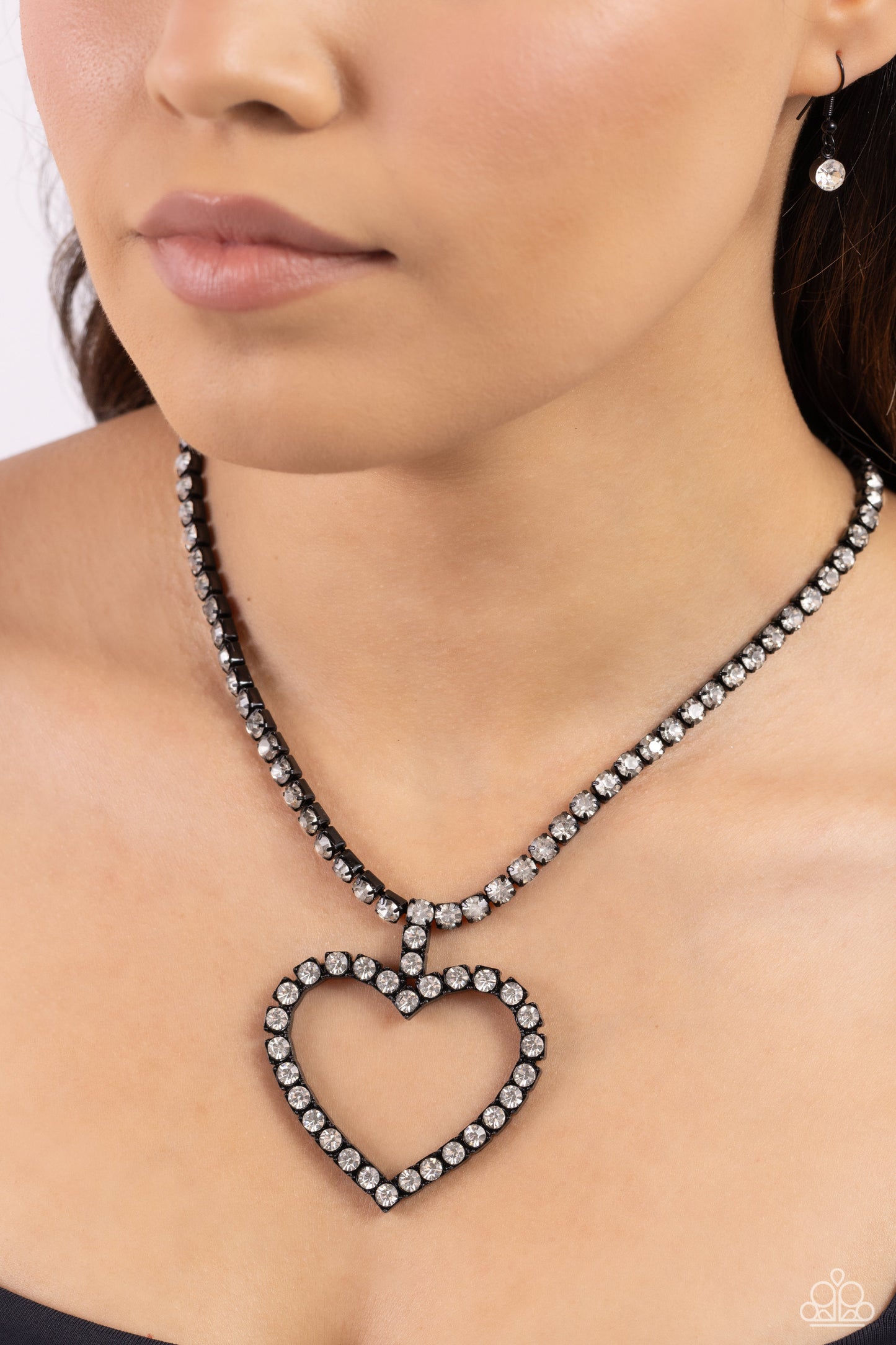 Flirting Fancy - black - Paparazzi necklace