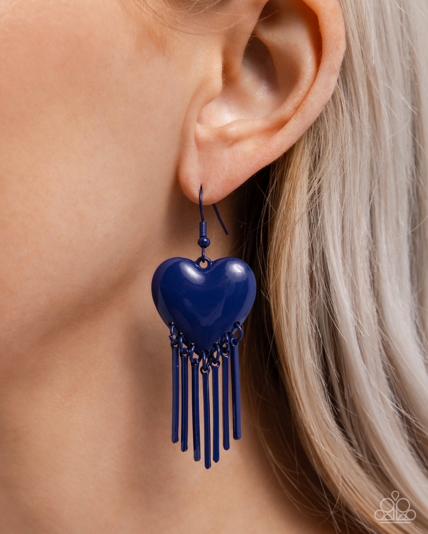 Flirty Fringe - blue - Paparazzi earrings