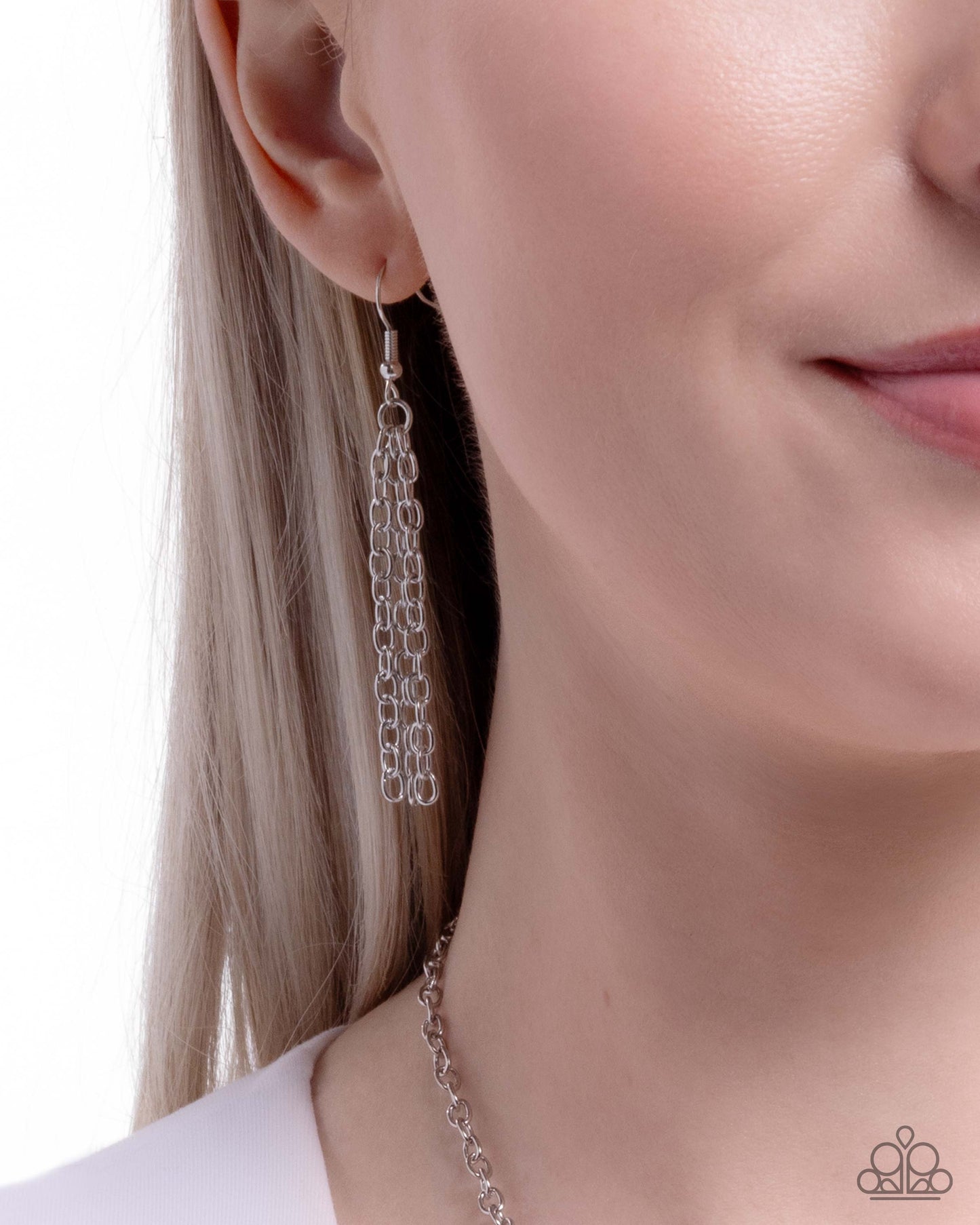 Floating Feature - multi - Paparazzi necklace