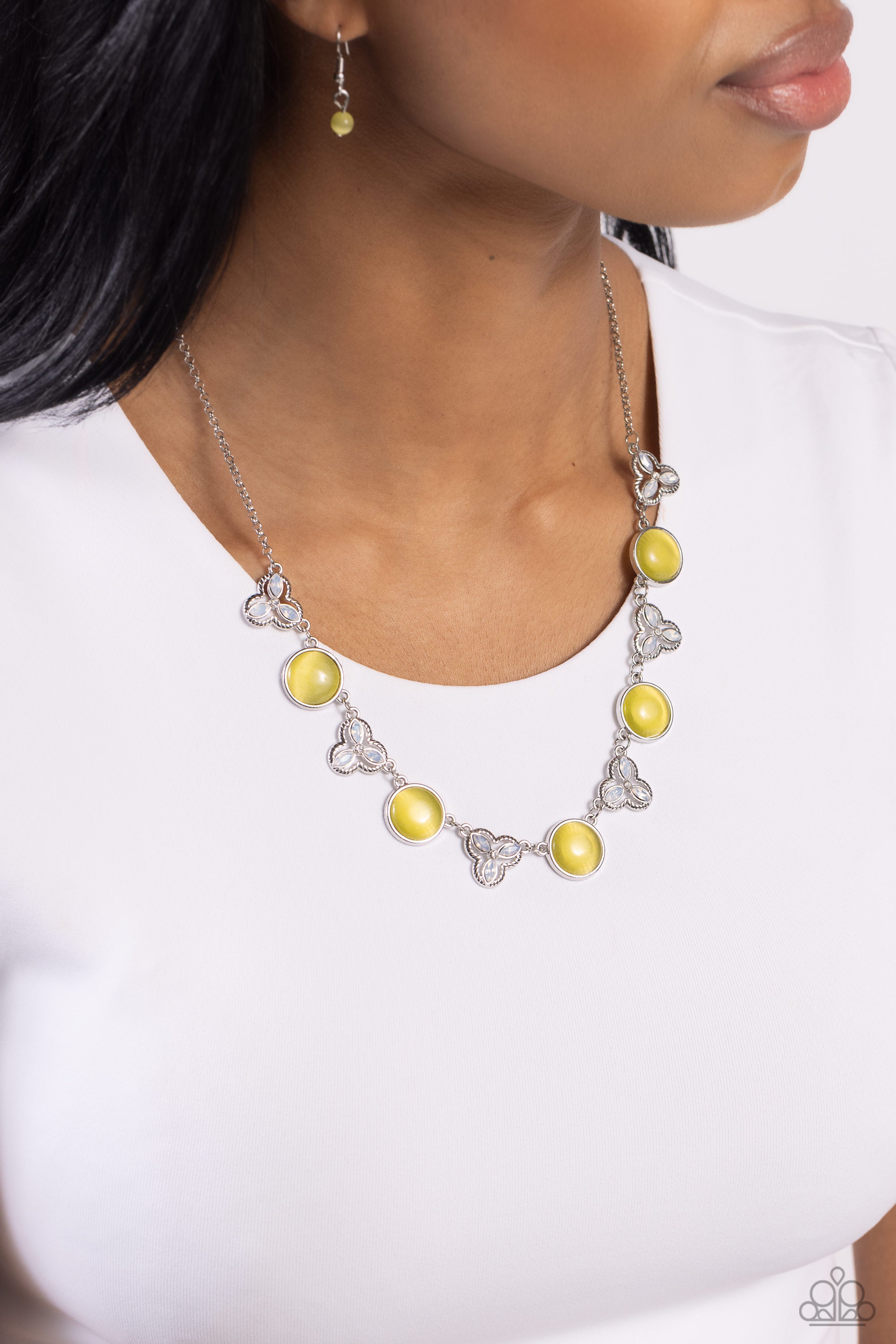 Paparazzi yellow acrylic necklace Clearance