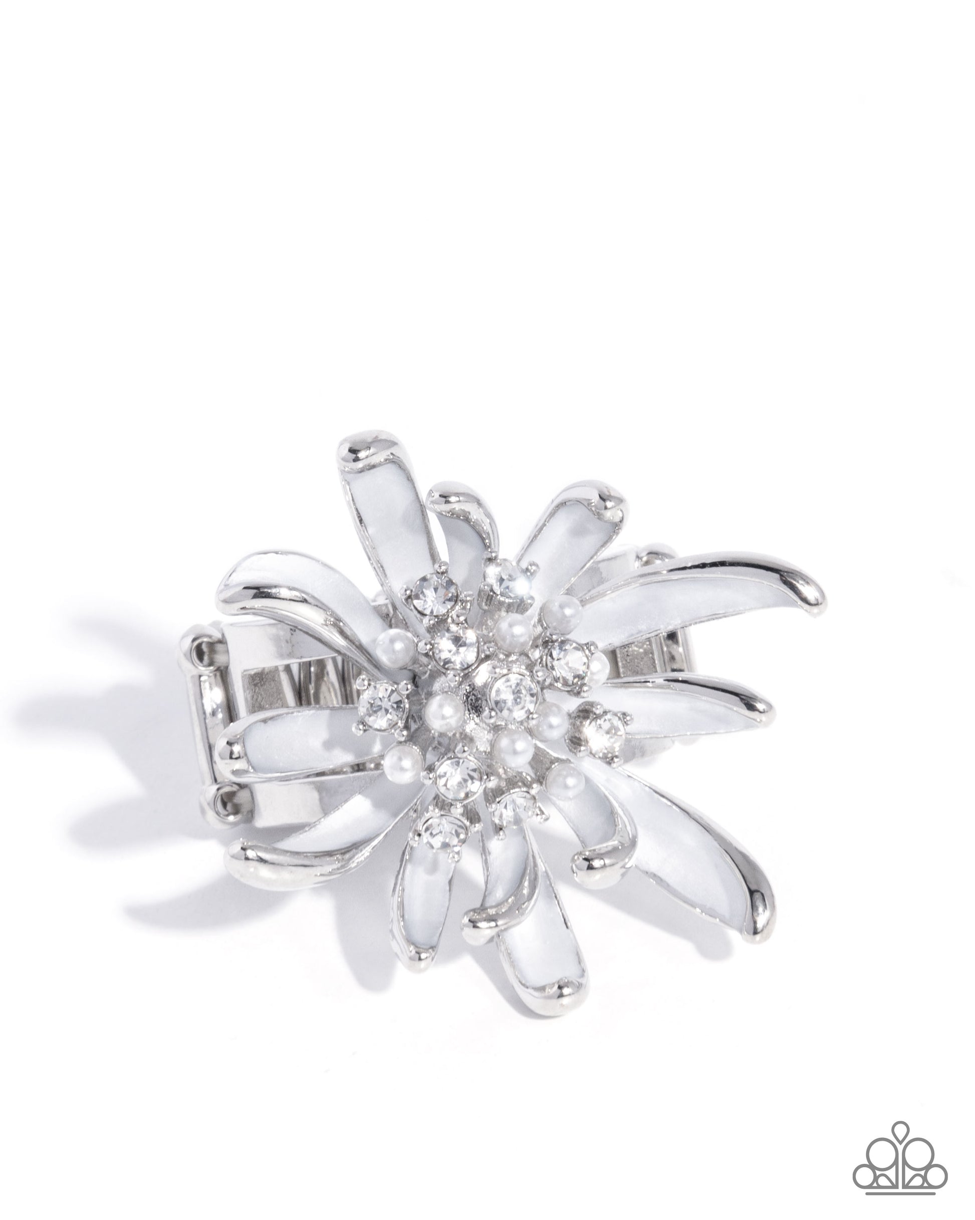 Floral Faculty - white - Paparazzi ring