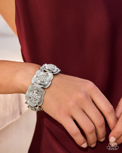 Floral Fare - white - Paparazzi bracelet