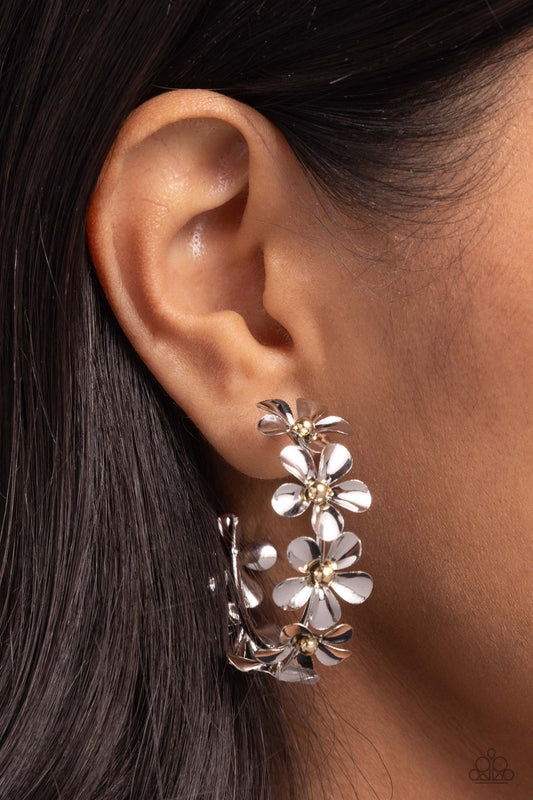 Floral Flamenco - silver - Paparazzi earrings