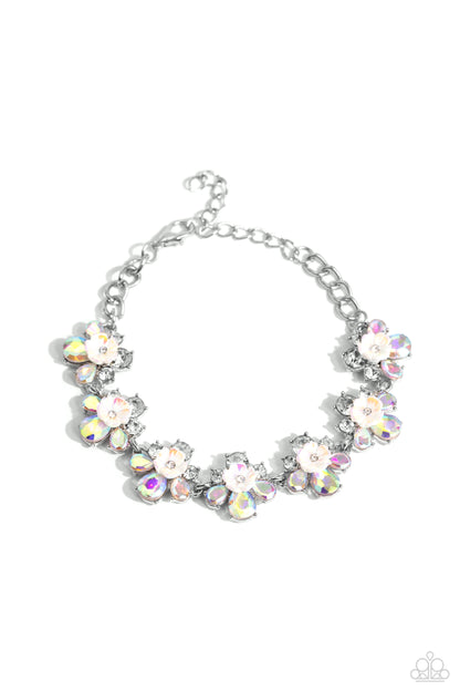 Floral Frenzy - white - Paparazzi bracelet