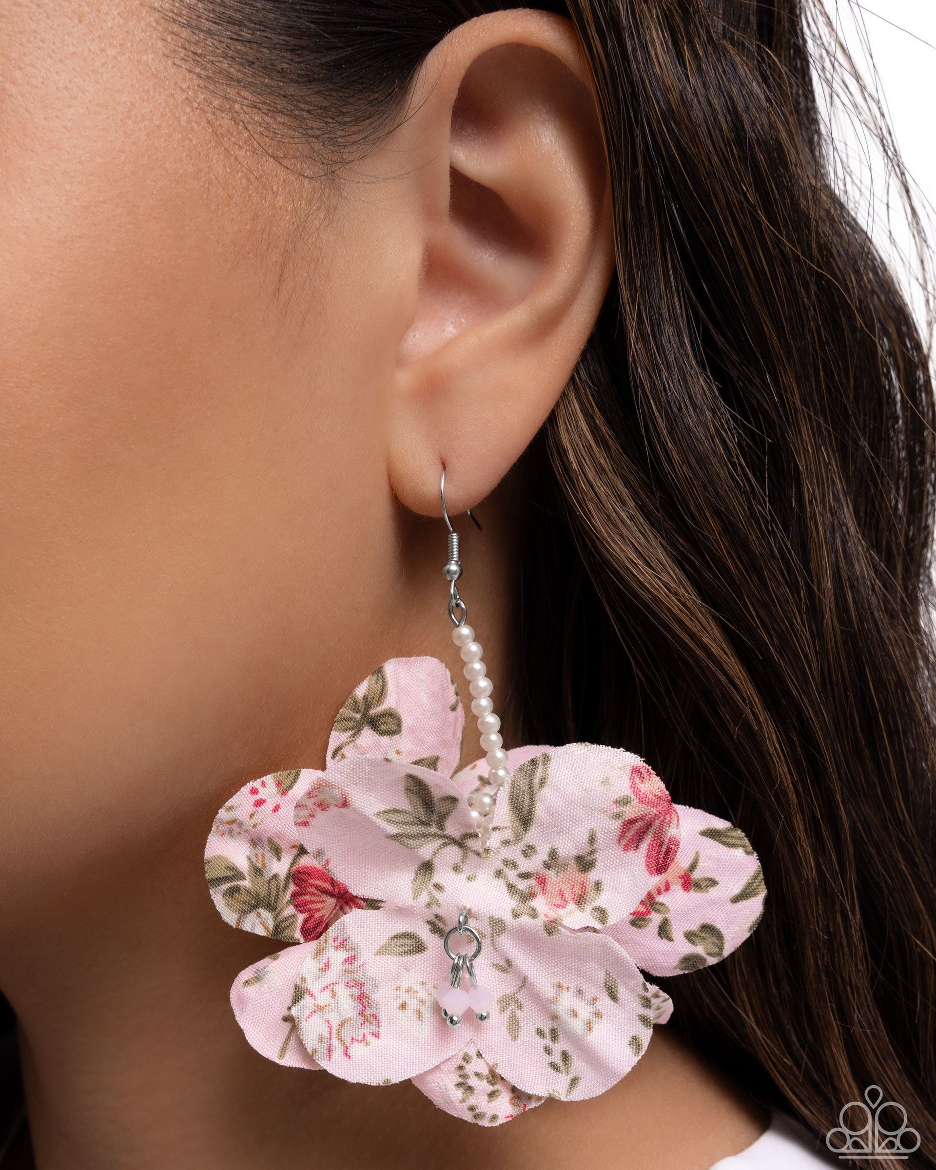 Flourishing Fantasia - pink - Paparazzi earrings