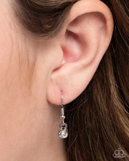 Flower Chain - blue - Paparazzi necklace