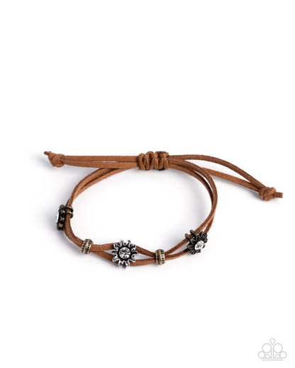 Flower Gala - brass - Paparazzi bracelet