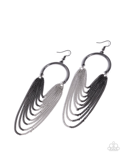 Focused Fringe - black - Paparazzi earrings